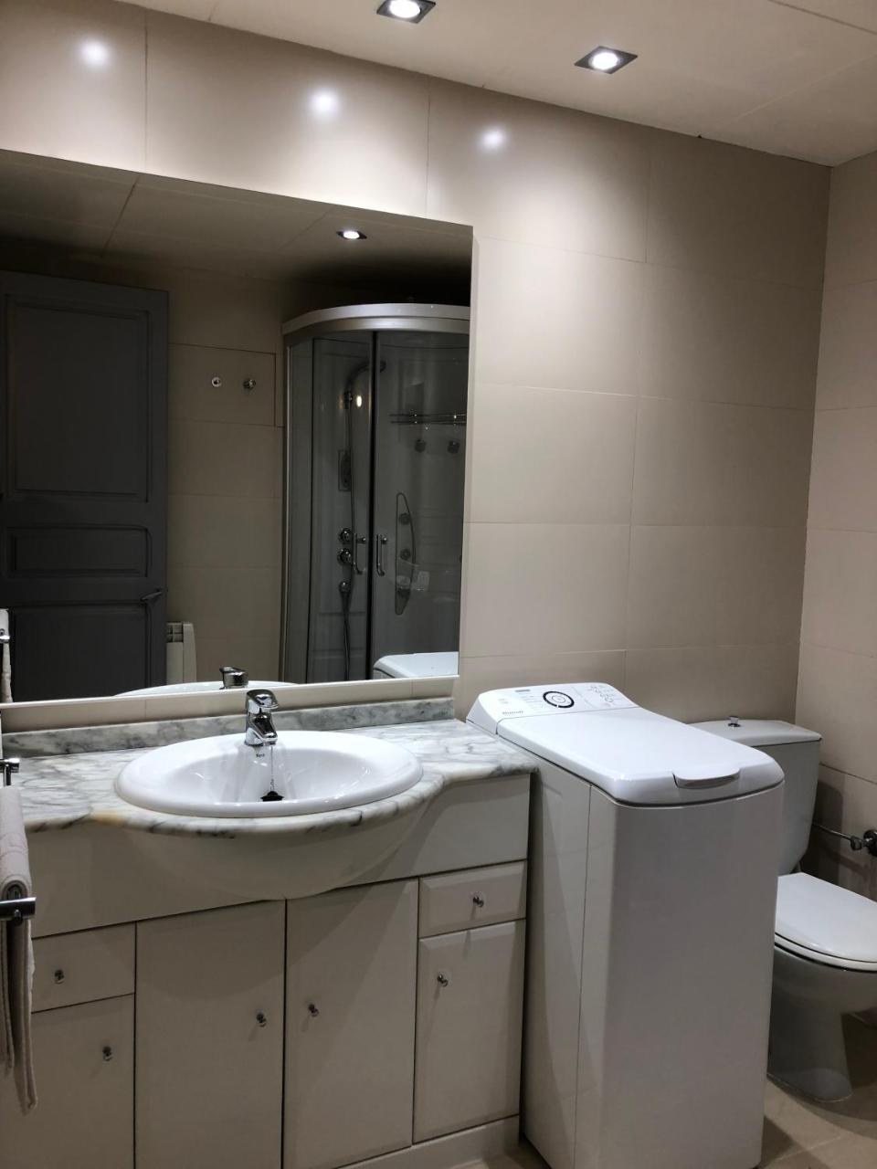 Apartament Piteus Centre San Lorenzo de Morunys Eksteriør bilde